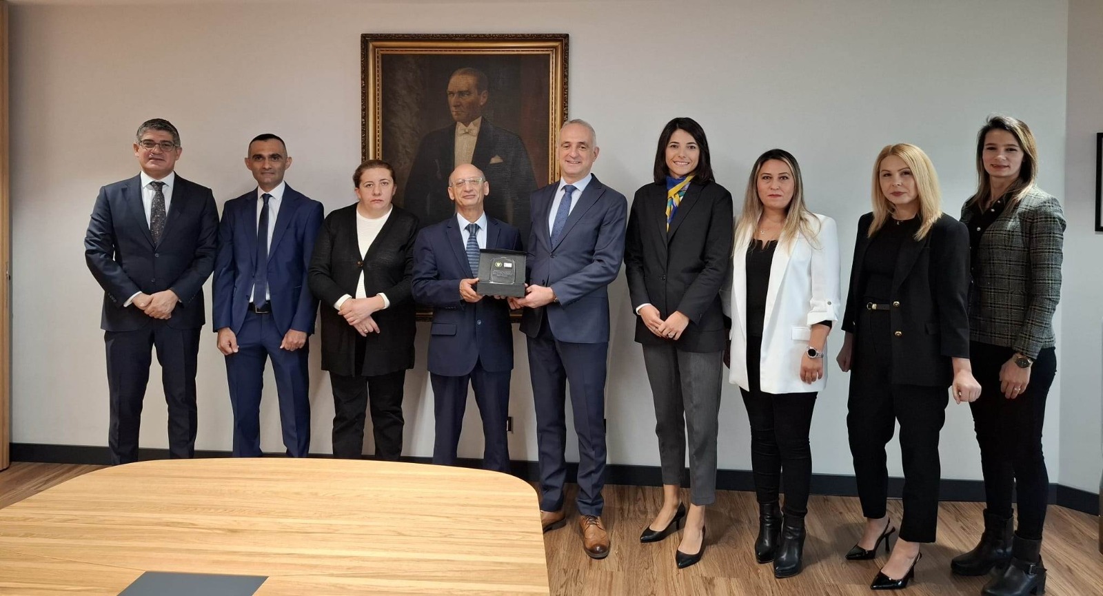 MALİYE BAKANLIĞI’NA BAĞLI PARA, KAMBİYO VE İNKİŞAF SANDIĞI İŞLERİ DAİRESİ MÜDÜR VE PERSONELİNDEN, SİGORTACILIK KONULARINA İLİŞKİN REASÜRANS KONUSUNDA TÜRKİYE CUMHURİYETİ MİLLİ REASÜRANS T.A.Ş